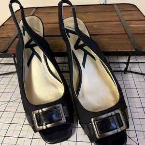 Anne Klein open toe, sling back, dress flats, patent leather, navy, size 9